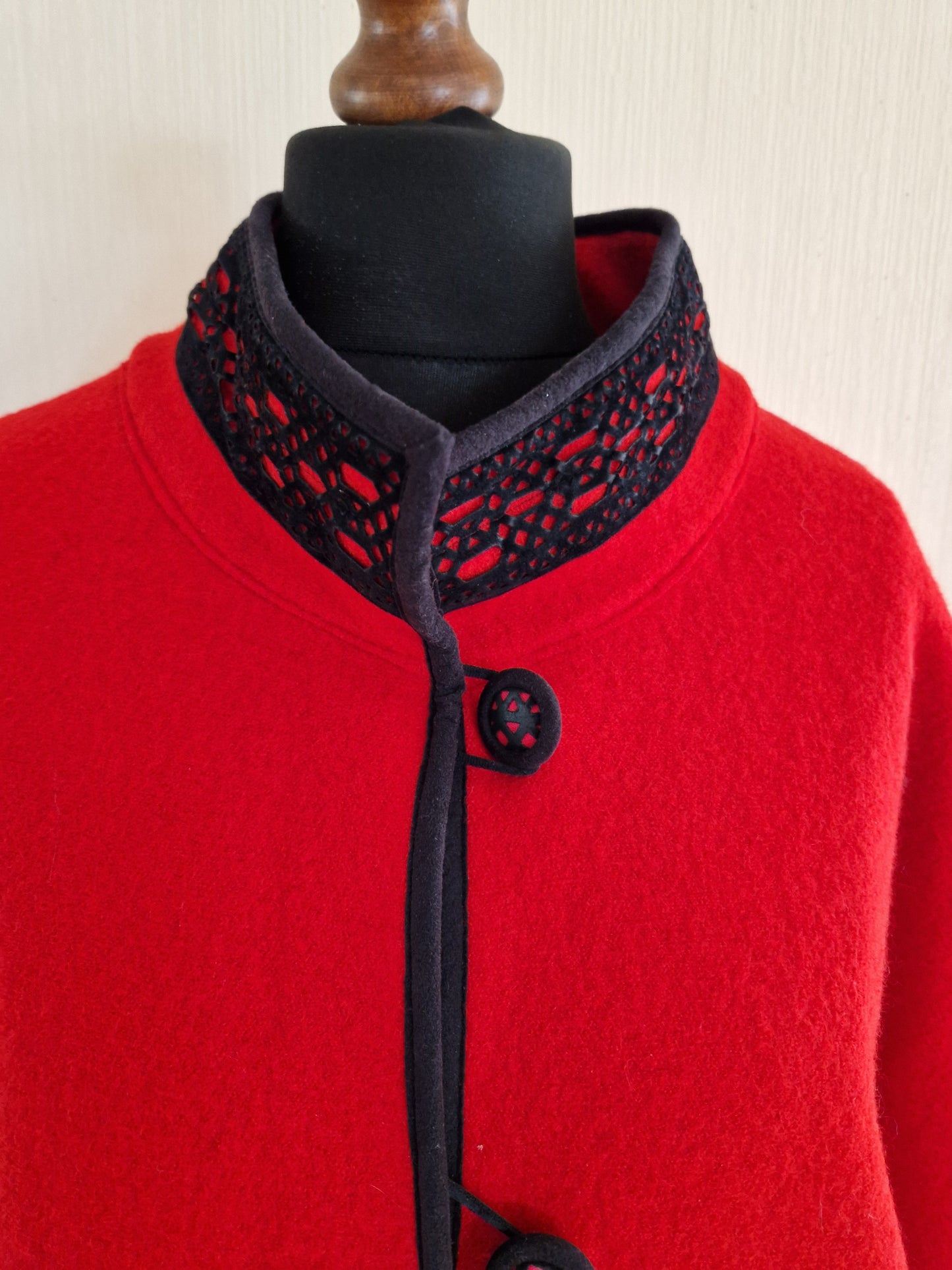 Vintage UNICA Fashion from Finland Red Womens Wool Thick Jacket Size Medium