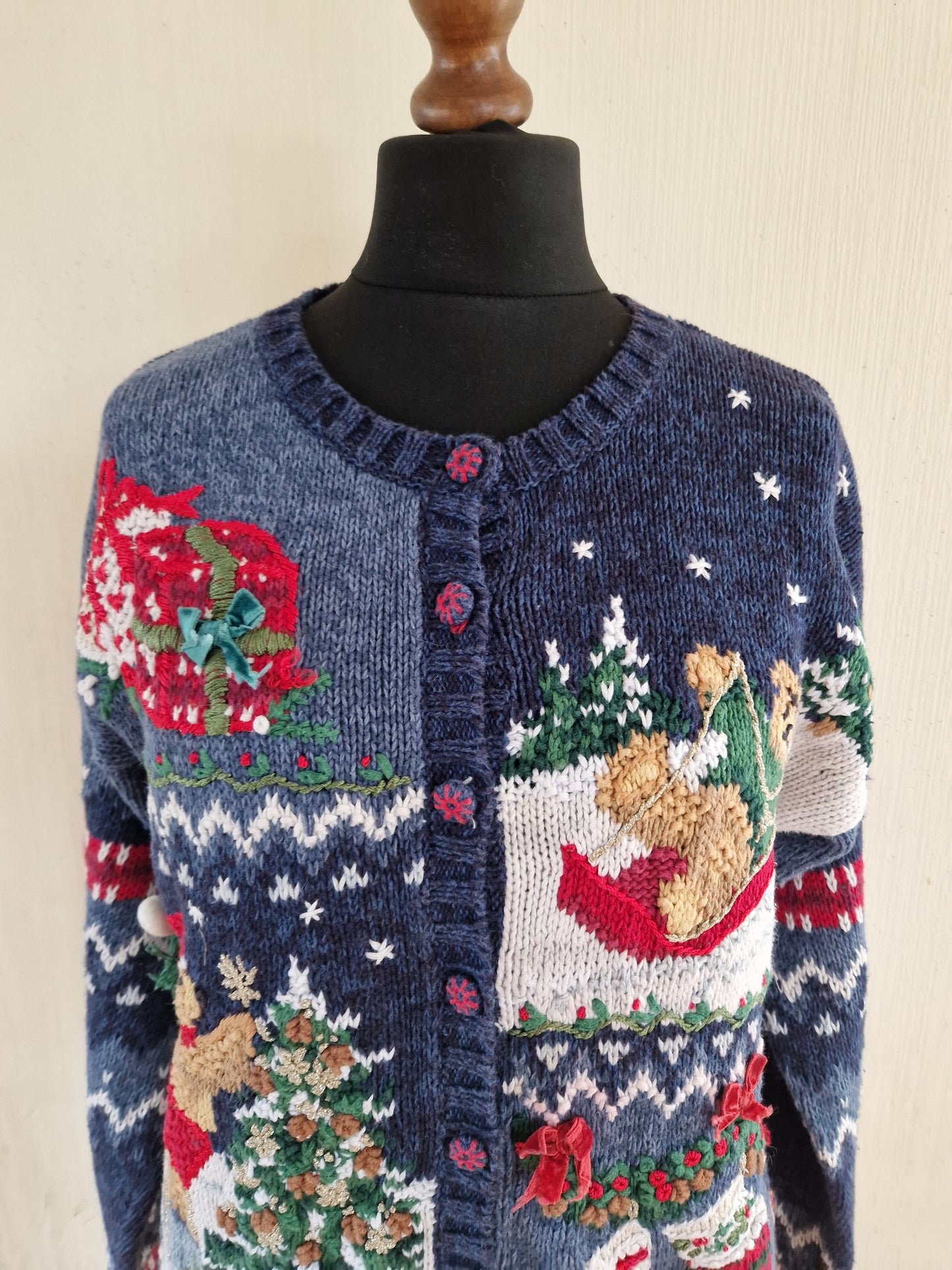 Vintage Women Knitted Christmas Cardigan Size Medium