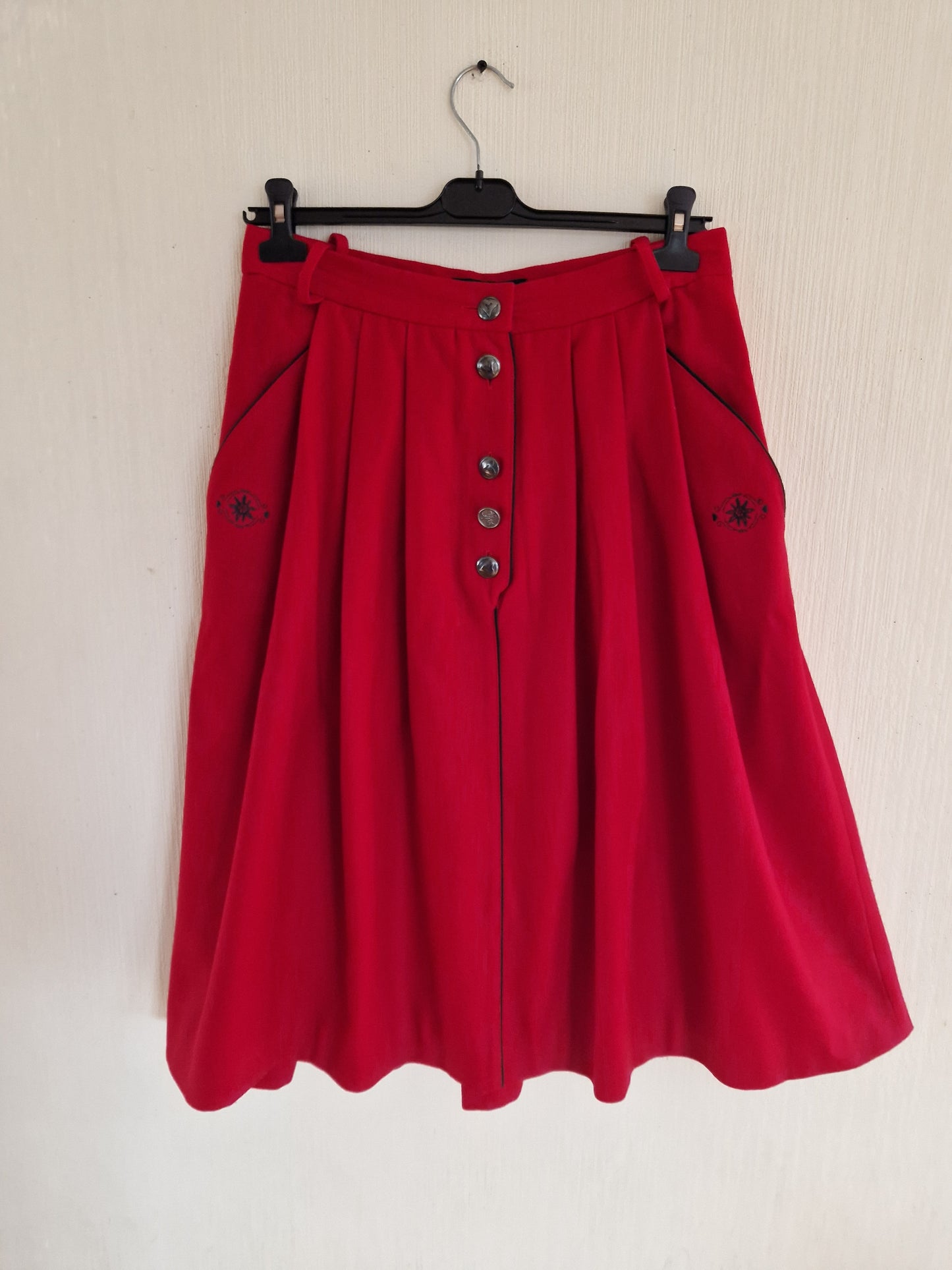 Vintage Red Womens Dirndl German Austrian Traditional Folk Oktoberfest Wool Skirt Size XL