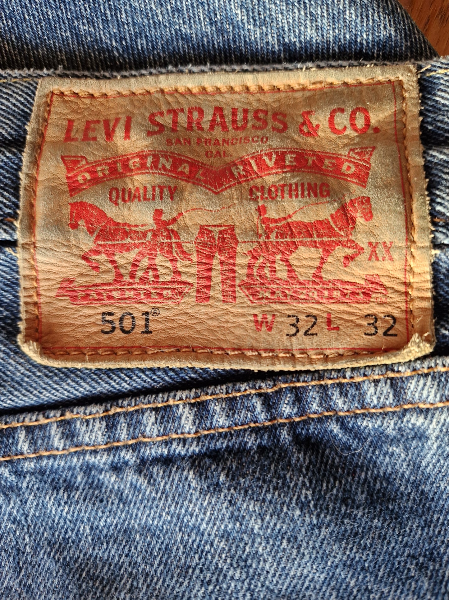 Vintage Levis 501 Blue Denim Jeans W32 L32